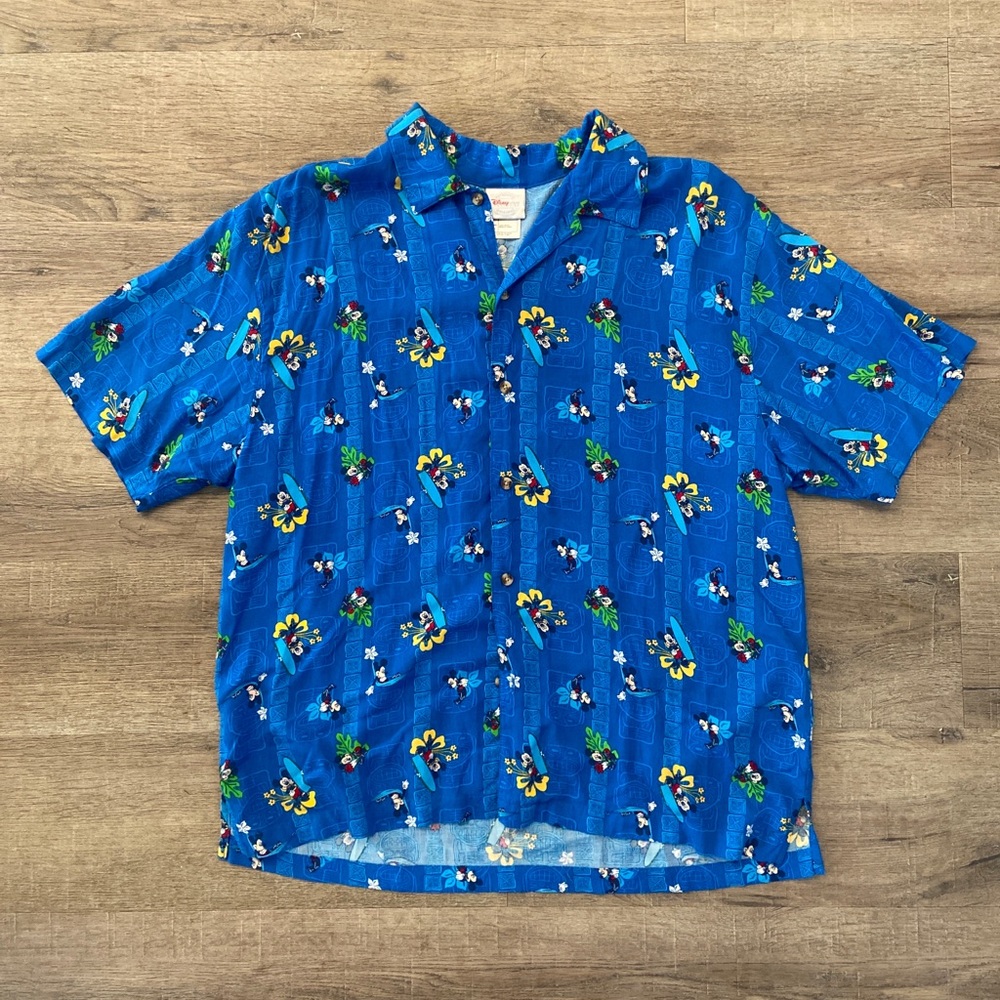 Disney Store Authentic Hawaiian Mickey Mouse Surf Hammock Floral Tiki Shirt Sz L